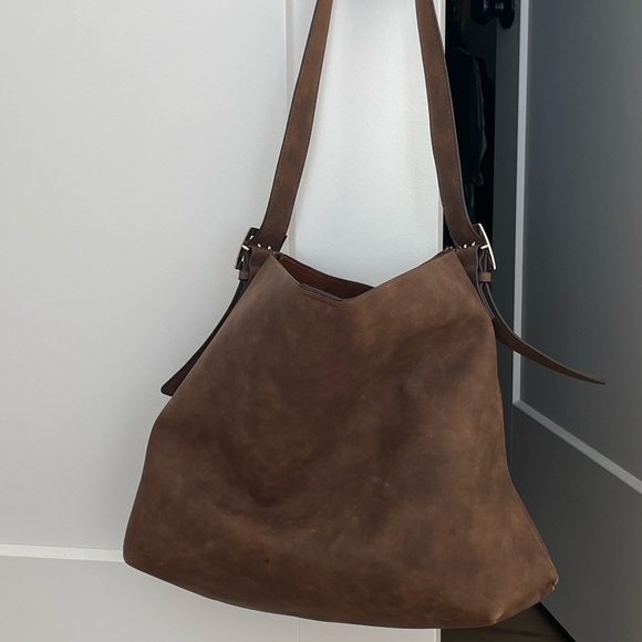 Slouchy Bucket Shoulder Bucket Bag - Universal Thread Brown - Picture 6 of 8